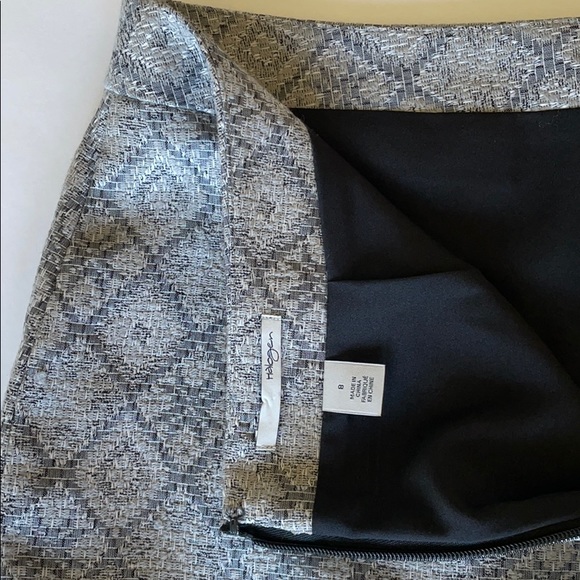 Grey Patterned Pencil Skirt - Picture 3 of 3